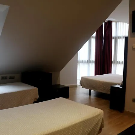 فندق 44 خيخون