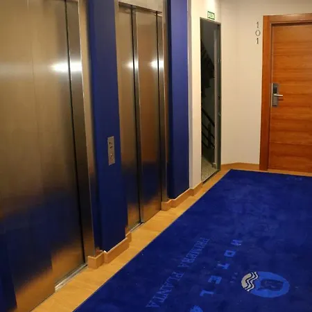 Hotel 44 3*