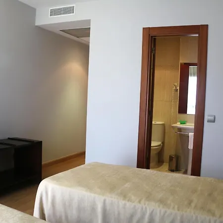 44 Hotel 3*