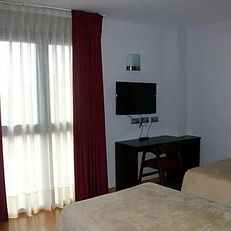 44 3* Gijón
