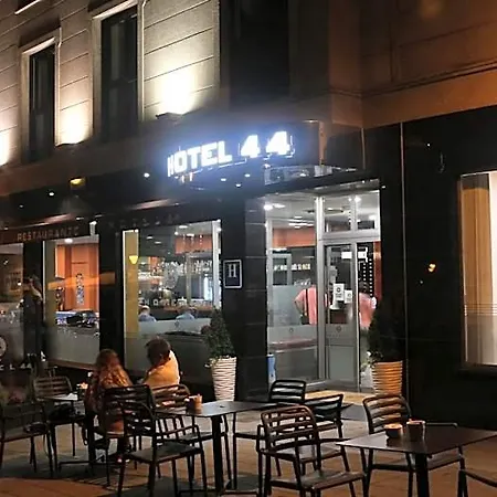 44 호텔