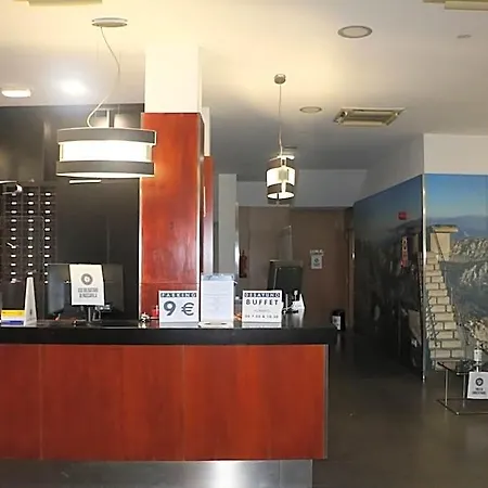Hotel 44