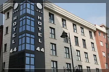 44 3*