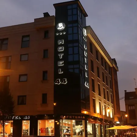 Szálloda 44 Gijón